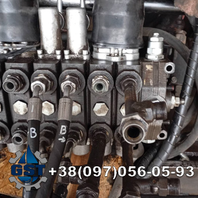 Ремонт гідророзподільника Fuchs