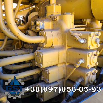 Ремонт гідророзподільника ущільнювача ґрунту Wacker Neuson