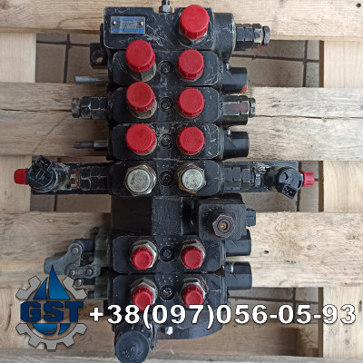 Ремонт гідророзподільника бетоноукладача Power Curber